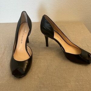 Marc fisher 6 1/2 ladies sext shiny black heels peel toe